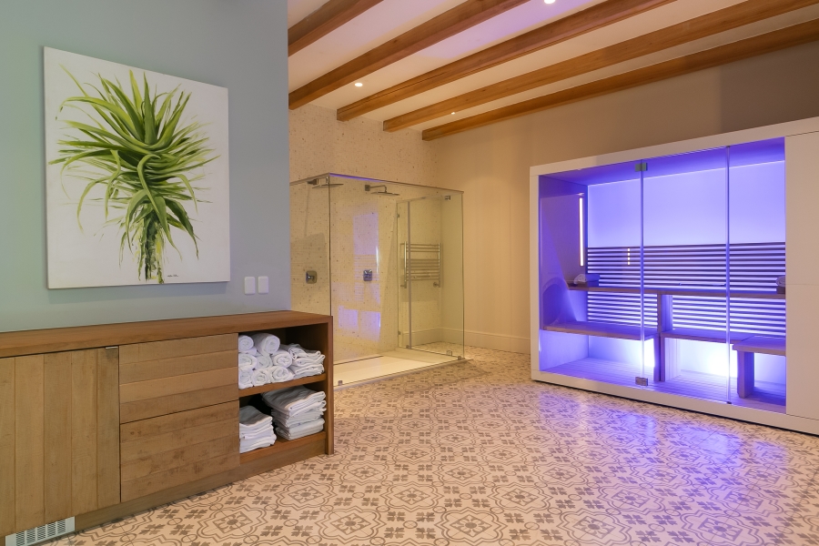 9 Bedroom Property for Sale in Beachy Head Western Cape